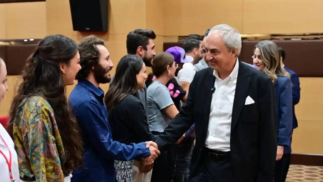 Kepez’de Sanat Emekçilerine Güçlü Destek! 4
